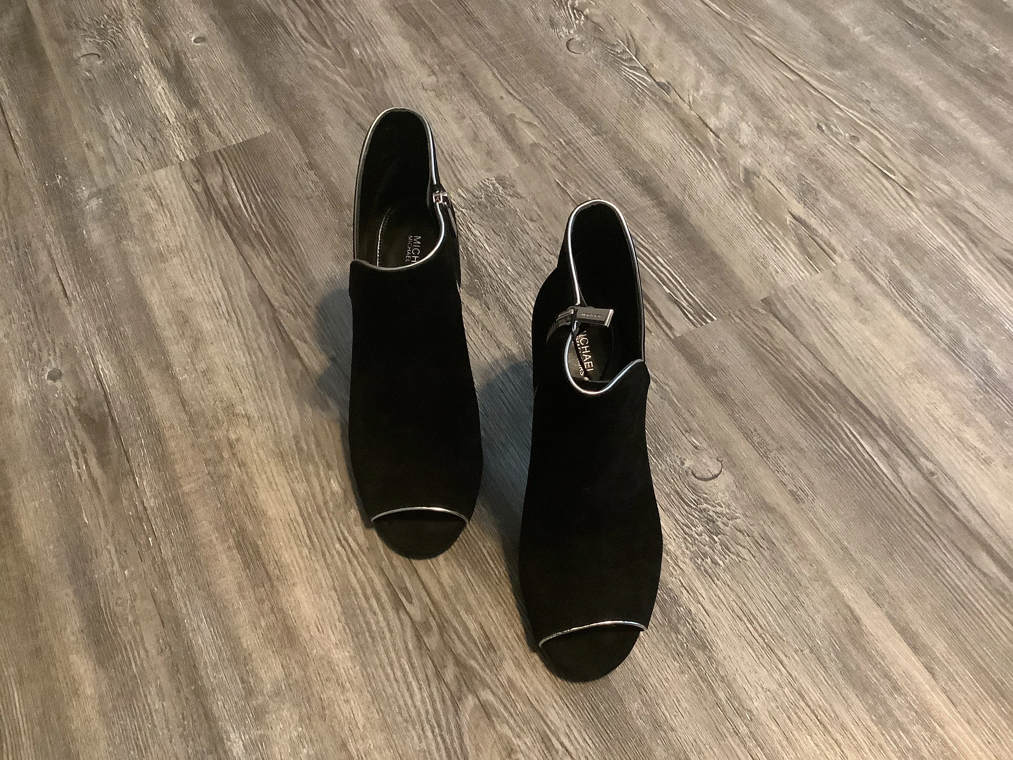 Black Shoes Heels Stiletto Michael Kors, Size 9.5