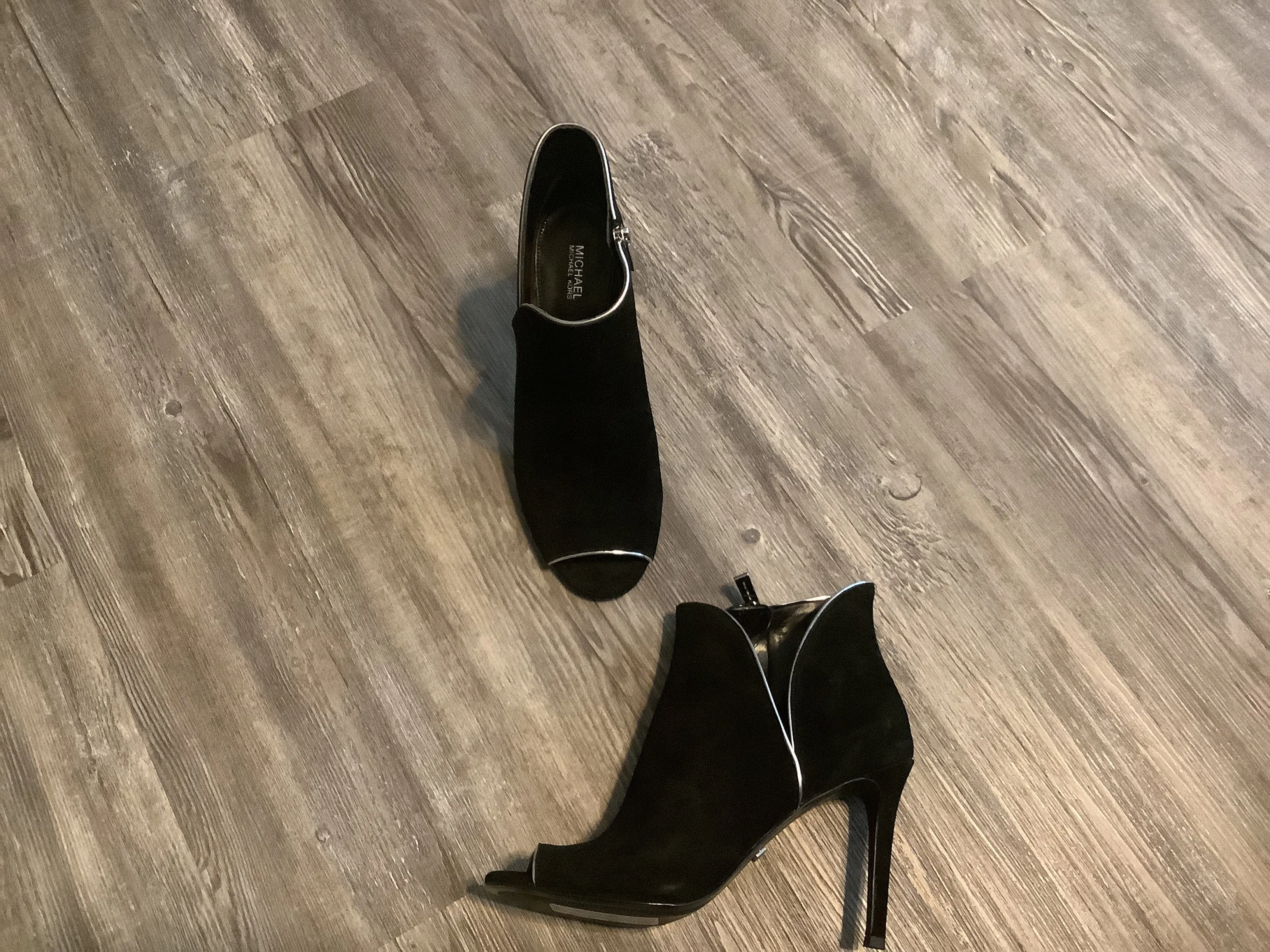 Black Shoes Heels Stiletto Michael Kors, Size 9.5